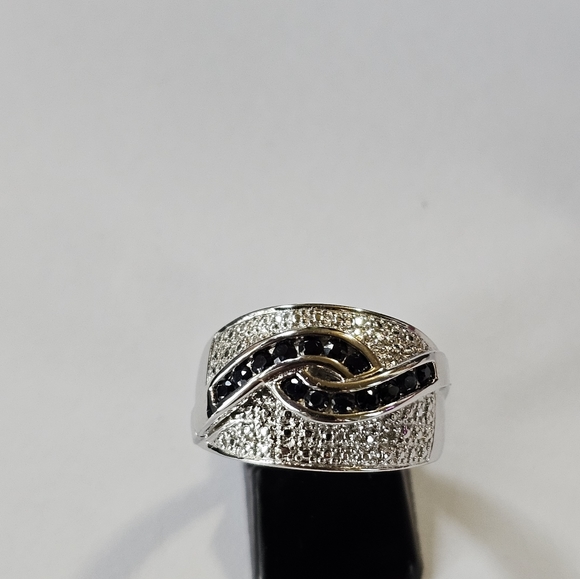 Genuine Blue Sapphires and Diamonds 925 Size 10 - Picture 5 of 6